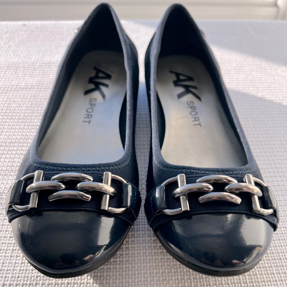 Anne Klein Sport Navy Blue Flats Size 7M New